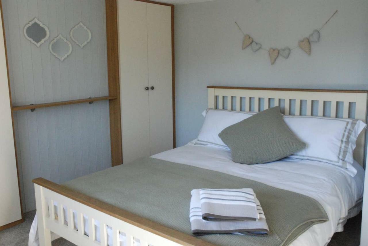 Hollyhock Cottage Ashford  Extérieur photo