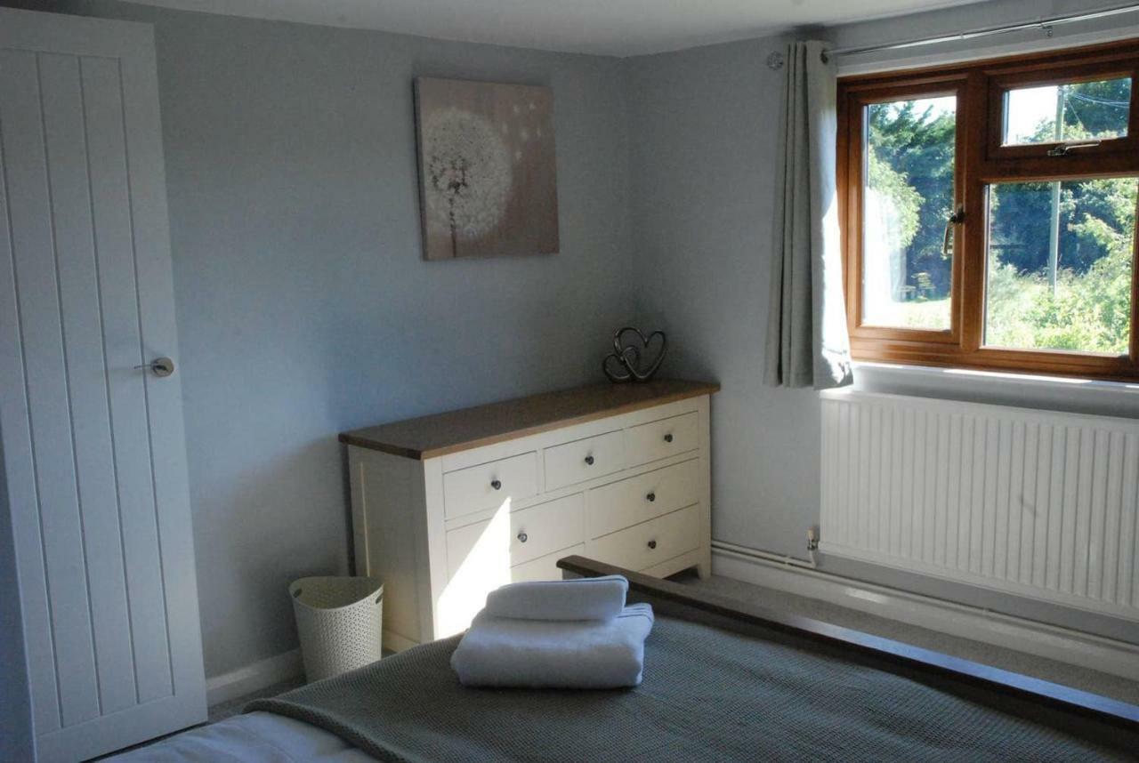 Hollyhock Cottage Ashford  Extérieur photo