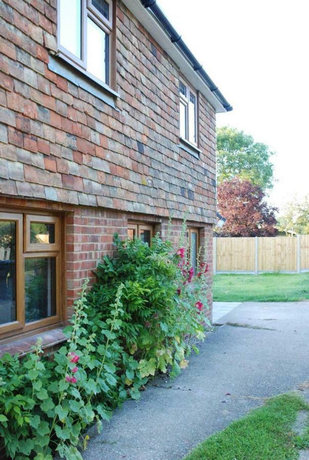 Hollyhock Cottage Ashford  Extérieur photo